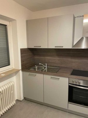 Ansprechende 3-Raum-Wohnung mit EBK und Balkon in Bad- befristeter Mietvertrag von max. 3 Jahren