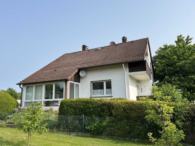 Ansprechendes Zweifamilienhaus in schöner Siedlungslage in Bad Pyrmont-Hagen zu verkaufen!