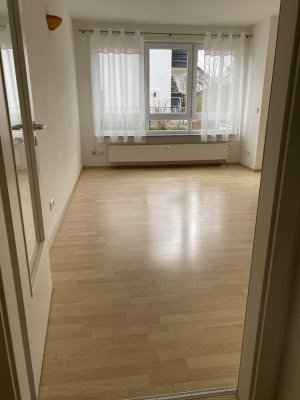 Stilvolle, neuwertige 2-Zimmer-Erdgeschosswohnung EBK, Terrasse bzw. Garten in Heidelberg