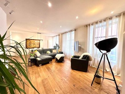 Möblierte Wohnung mit 2 Bädern & flexiblem Zugang in Augsburg! TG-Stellplätze optional!