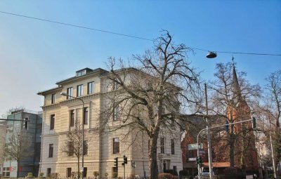 Moderne Dachgeschosswohnung in bester Stadtlage - 
Dachterrasse mit Blick auf die Wilhelmstraße