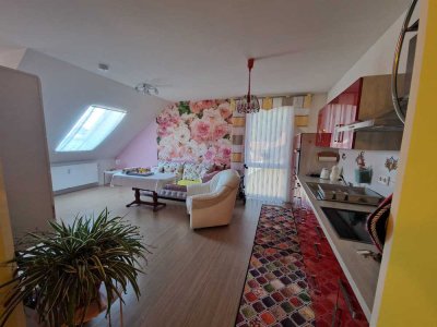 Charmante DG-Wohnung in Schmalkalden - renoviert & mit Einbauküche!