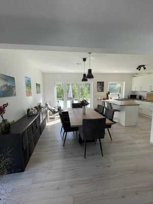Neuwertige 2-Raum-Wohnung mit Balkon und Einbauküche in Worms