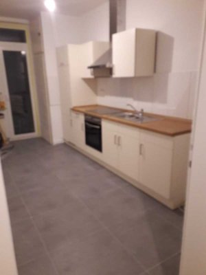 Schöne Wohnung in der Oststadt mit Balkon und Einbauküche