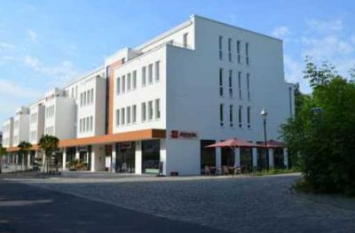 Schöne 4-Zimmer Wohnung in Hermsdorf, 137 qm, 2 Terrassen, Aufzug