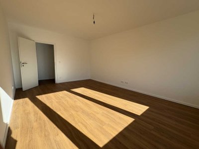 Von privat:  Attraktive 3-Zimmer-Eigentumswohnung – Erstbezug nach Komplettsanierung