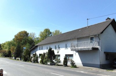 Für Familien und Investoren Anwesen mit großem Potenzial, ca. 6300 qm