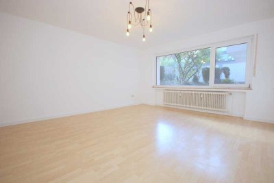 Ansprechende, helle 3 Zimmer Wohnung mit großen Balkon