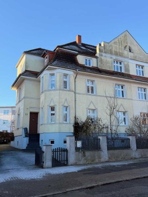 Doppelhaushälfte mit Charme, Geschichte und Potenzial - Verkauf von Privat