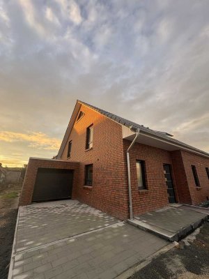 Neubau / Doppelhaushälfte Bördering 4A, 31174 Schellerten