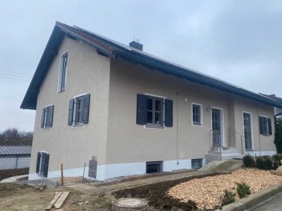 Großzügige Wohnung auf zwei Etagen mit Garten