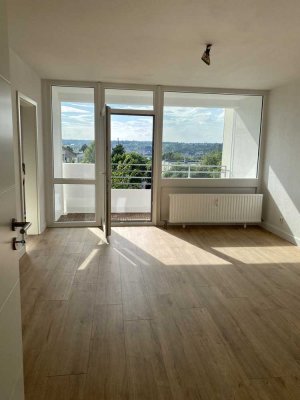 Moderne 4,5-Zimmer-Wohnung mit Balkon in Bonn-Duisdorf – frisch saniert und bezugsfrei ab 01.08.2025