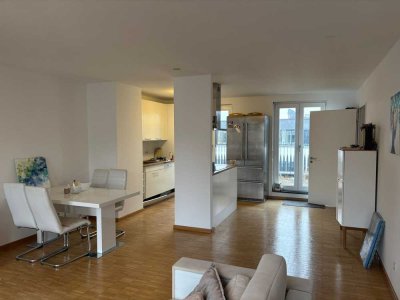 Exklusives Penthouse mit 2 Zimmern und Balkonen im Europaviertel Stuttgart-Mitte