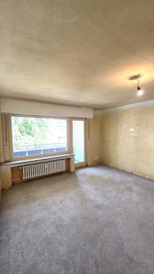 Sehr schöne 3 Zimmer Wohnung mit Balkon in Duisburg zu vermieten
