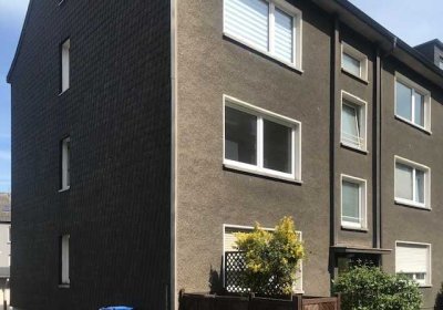 Sanierte Wohnung mit zwei Zimmern und Balkon in Essen