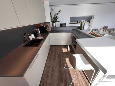 LUXUS Hausboot - 3 Etagen - 100m² Wohnen + 120 m² SONNENTERRASSE - Kamin, Kino, komplett individuell