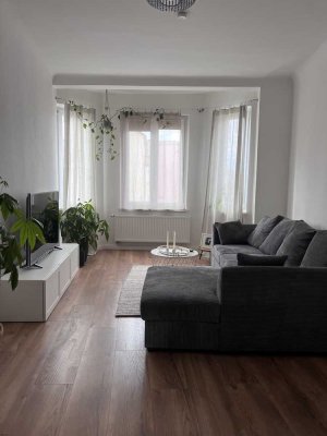Äußere Sulzbacher Straße ! Chice, helle 3-Zi.-Altbau-Whg. 72 m²,  Balkon, Laminat.