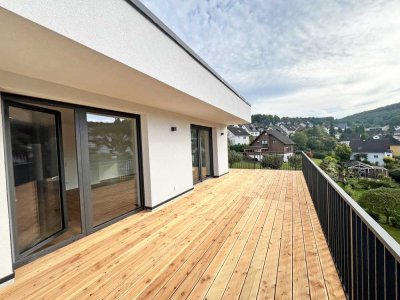 PENTHOUSE MIT BLICK ÜBER DIE STADT!
3 Zimmer