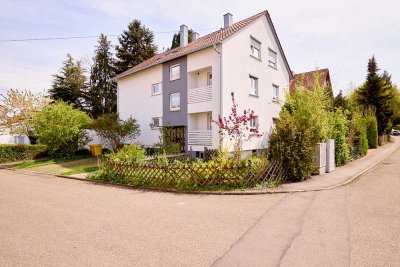 Wunderschöne 4-Zi-Wohnung in Schwaikheim mit 2 Balkonen und Garage.