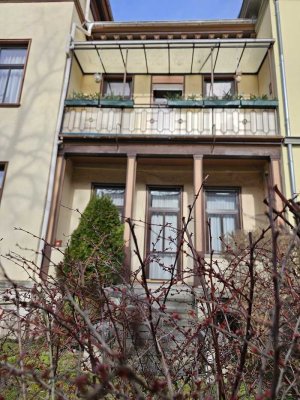 Villa ( 3 Familienhaus) in guter Lage der Stadt Mühlhausen zu verkaufen :)