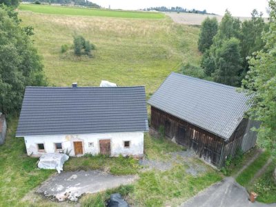 Kleines Bauernhaus, großes Potenzial, viel Land