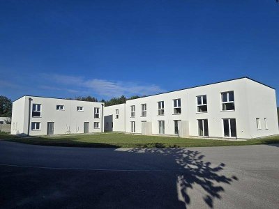 MODERN, MASSIV UND HOCHWERTIG VOM BAUMEISTER