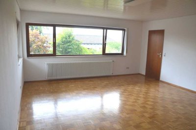 Ruhige 1,5-Zimmer-EG-Wohnung mit Terrasse in schöner Lage in RV-Süd – Nur an Einzelperson