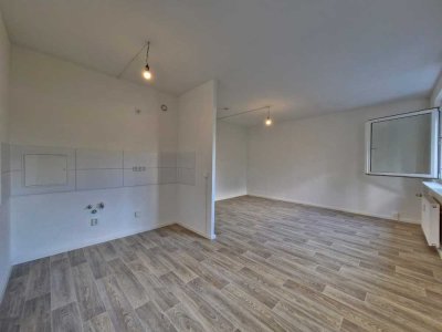 Wir renovieren! Frei ab August! 1-Zimmer-Wohnung im 1. OG - hereinspaziert!