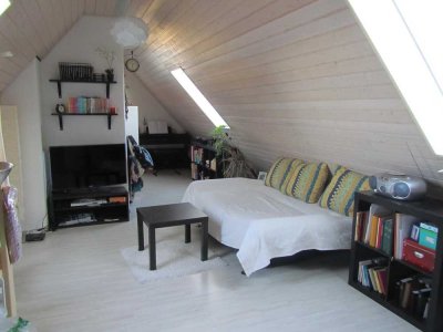 1 1/2 Zi. DG-Wohnung + City-Lage