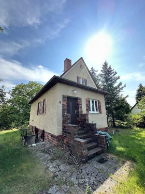 Charmantes Einfamilienhaus mit großem Garten in ruhiger Lage