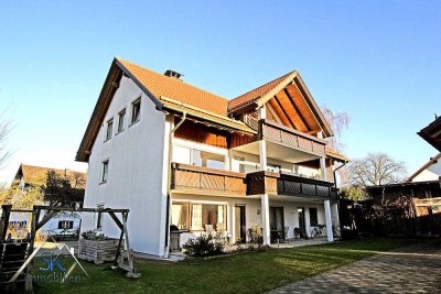 Großzügige 4 Zi. Dachgeschosswohnung mit großem Balkon in kleiner Wohnanlage zur Miete