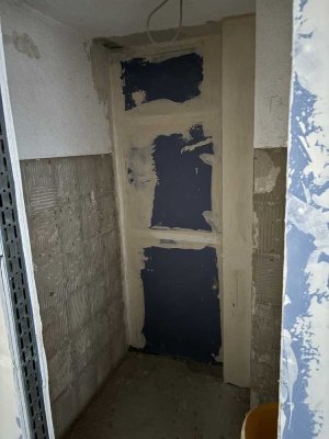 Erstbezug nach Sanierung - Moderne 2,5-Zimmer-Wohnung mit Balkon