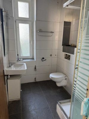 80 qm Wohnung im EG. mit Balkon und Terrasse sofort zu verkaufen!!!