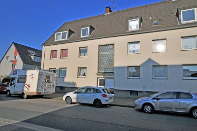 Erstbezug nach Sanierung: 2,5-Zi.-Wohnung im 2. OG in Gelsenkirchen-Rotthausen