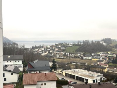 Kompakte Wohnqualität über den Dächern von Gmunden mit schönem Weitblick
