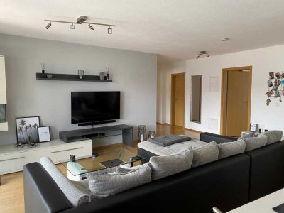 Gehobene 3-Zimmerwohnung im 1. OG eines kleinen Mehrfamilienhauses