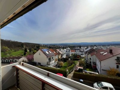 ''Fabelhafte Aussichtslage! Frisch renovierte 3,5-Zimmer Obergeschosswohnung in Plochingen''