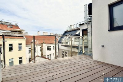 Traumhafter Dachgeschoss-Erstbezug in begehrter Lage!