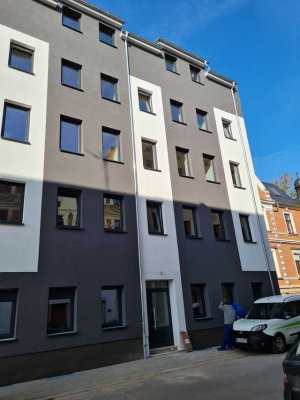 Top sanierte und voll möblierte 2-Zimmerwohnung mit Parkett & Terrasse