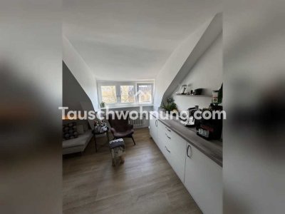 Tauschwohnung: Sanierte, helle Dachgeschosswohnung mit Ebk-Uhlenhorst