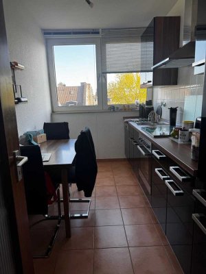 Schöne 2-Zimmer-DG-Wohnung mit Süd-Balkon in Mülheim an der Ruhr