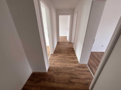 3-Zimmer-Wohnung in bester Lage von Stadtbergens: Citynah, Modern, Erstbezug nach Renovierung