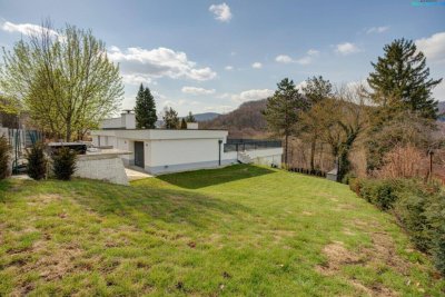 Wohnen mitten im Grünen und nahe der Stadt - Erstbezug Villa mit Indoorpool