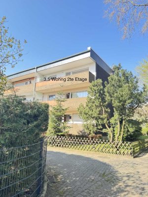 3,5 Zimmer Wohnung mit Balkon in 2ter Etage ohne Aufzug