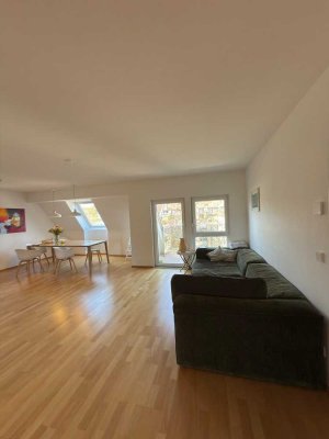 Großzügige Maisonettewohnung mit Balkon und 2 Stellplätzen