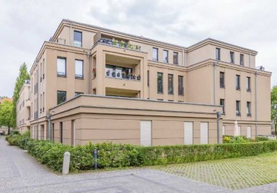 Vollmöblierte moderne 3‑Zimmer Dachgeschosswohnung mit Balkon in Potsdam