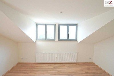Modernes Dach-Apartment in der Neustadt!