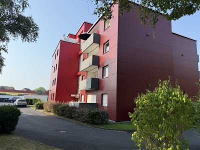 Schöne 3,5 Zimmer Wohnung mit Balkon und Aufzug zu vermieten!