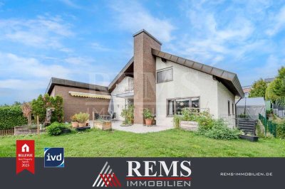 Einfamilienhaus mit ELW, Garten, Kamin & flexibler Nutzung - ideal für Familie & Büro