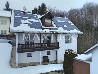 Zweifamilienhaus mit Potenzial in ruhiger Lage von Eging